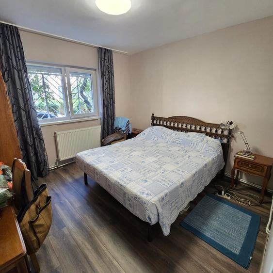 Apartament cu 3 camere decomandat, mobilat în Zimbru