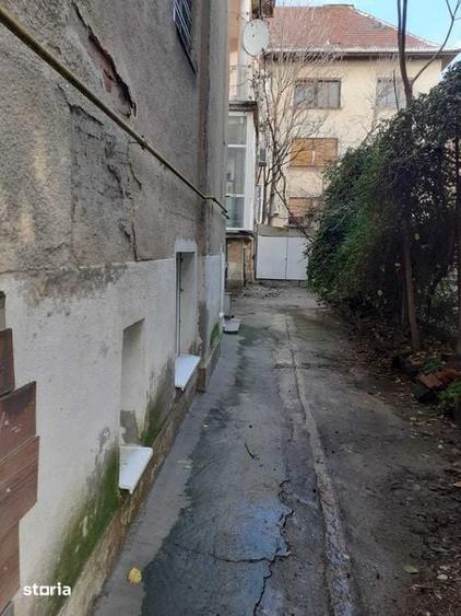 Casă cu 1 camere cu Teren 16 Mp în Central