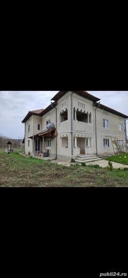 Casă cu Teren 3000 Mp în Sinești