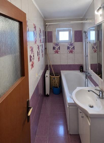 Apartament cu 2 camere semidecomandat în Ostroveni