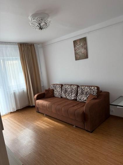 Apartament cu 2 camere decomandat în Astra