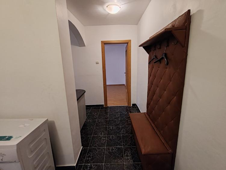 Apartament cu 2 camere decomandat în Răcădău