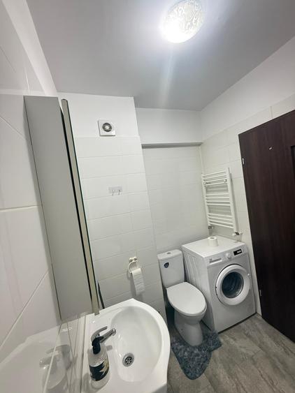 VANZARE GARSONIERA DECOMANDATA CU BALCON- ETAJ INTERMEDIAR STR TINERETULUI - 2