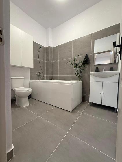 Apartament cu 2 camere semidecomandat în Turnișor