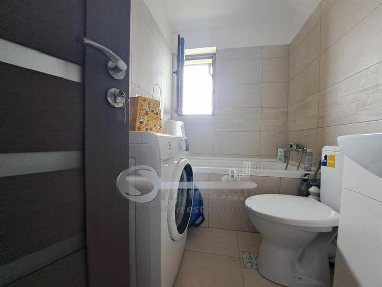 Apartament cu 2 camere semidecomandat, mobilat în Aeroport