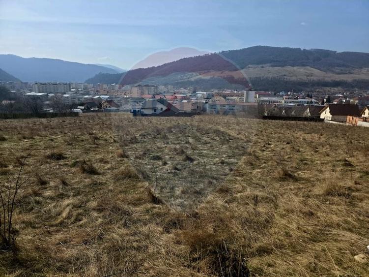 Teren Construcții intravilan de 2606 mp, în Calea Romanului