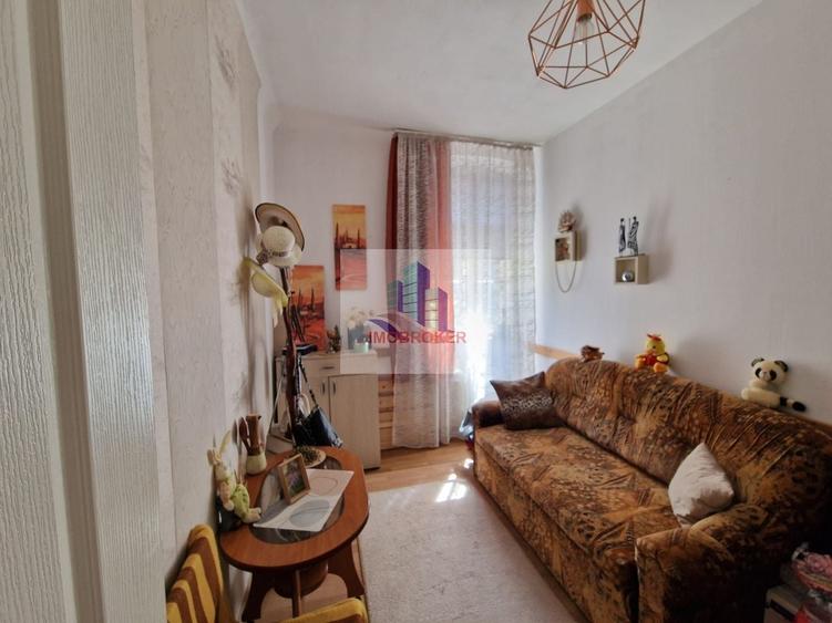 Apartament cu 2 camere decomandat în Central