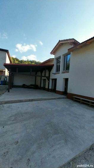 Casă cu 3 camere cu Teren 880 Mp în Văliug