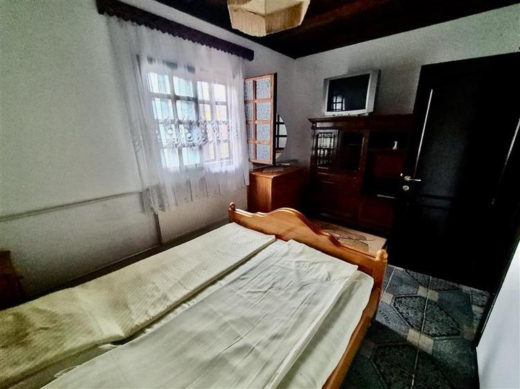 Casă cu 4 camere cu Teren 4500 Mp în Schitu Duca