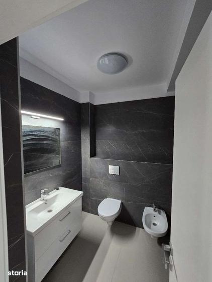 Apartament cu 3 camere decomandat în Tunari