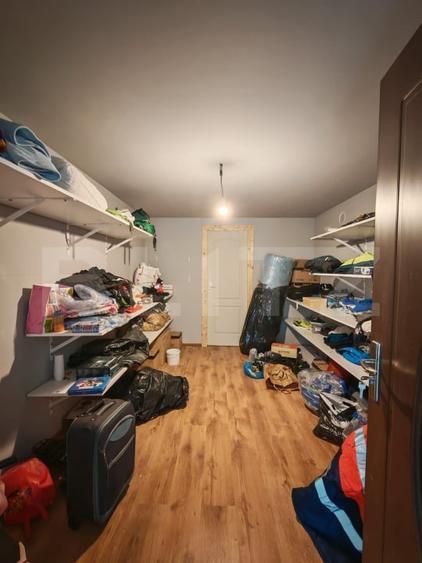 Casă individuală cu 6 camere cu Canalizare în Mihai Viteazu