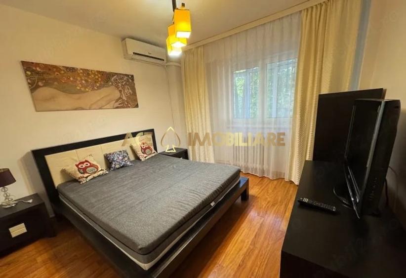 Apartament cu 3 camere semidecomandat, mobilat în Baba Novac
