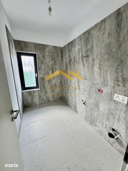 Casă cu 3 camere cu Teren 400 Mp în Sânmihaiu Român