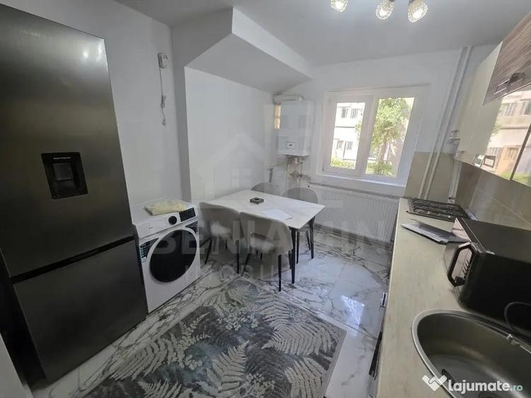 Apartament cu 2 camere semidecomandat în Brazda lui Novac