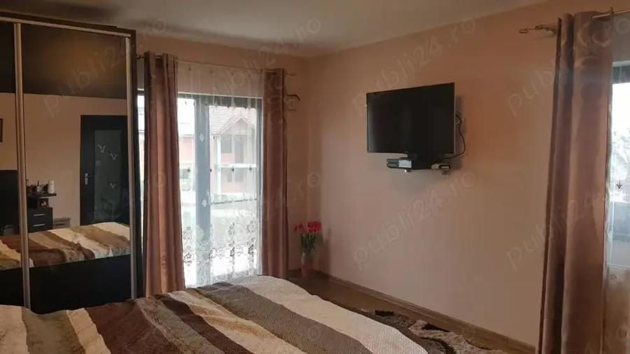 Casă cu 5 camere în Central