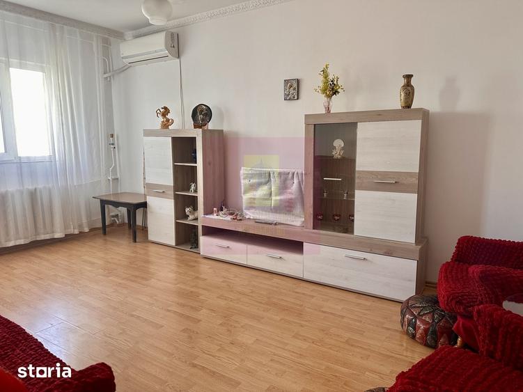 Apartament cu 3 camere decomandat în Rahova