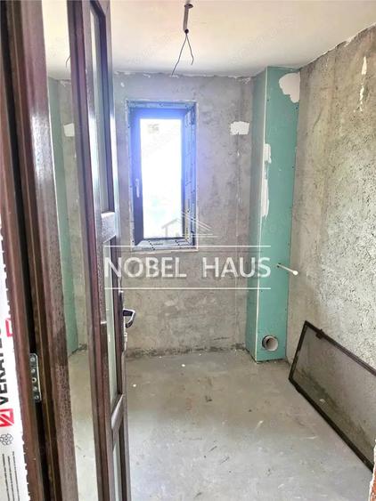 Casă cu Teren 600 Mp în Central