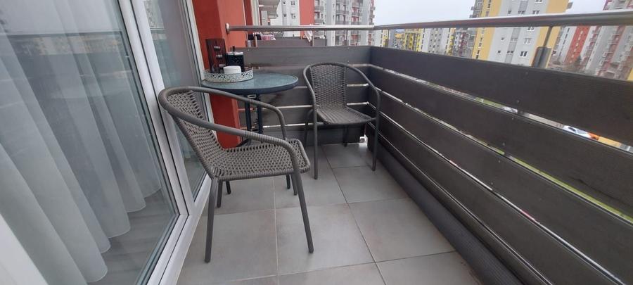 Apartament cu 2 camere decomandat în Avantgarden