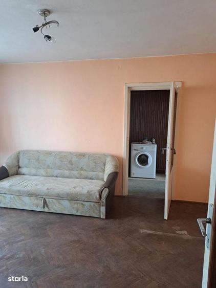 Apartament de vanzare 2 camere , Str Paulesti , et 3 , 51.800 euro neg - 12