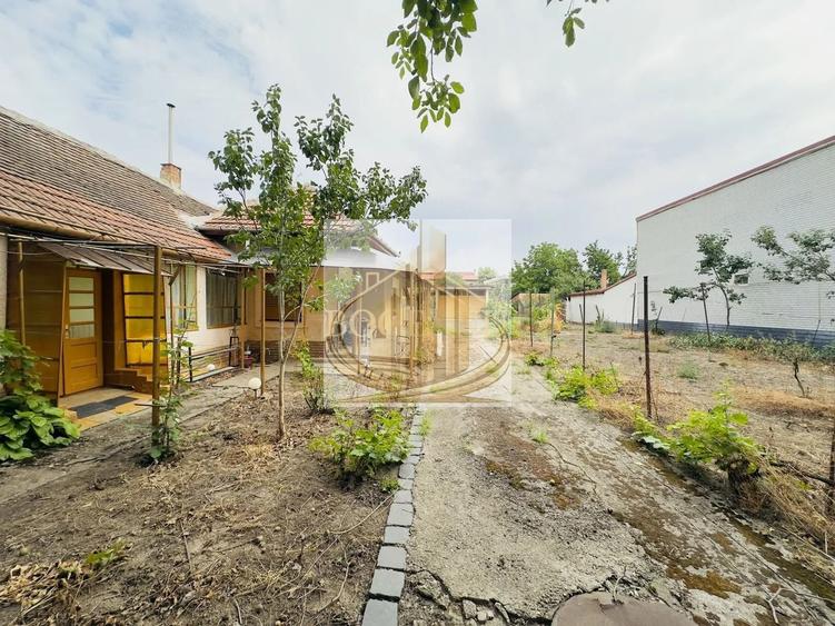 Casă individuală cu 4 camere cu Canalizare în Mehala
