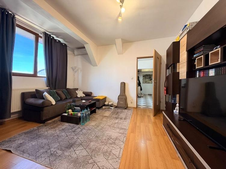 Apartament cu 2 camere semidecomandat în Șagului