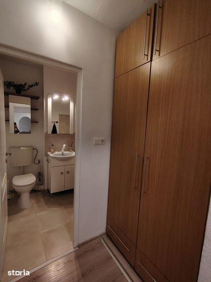 Apartament cu 3 camere în Micro 6