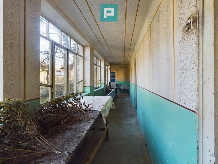 Casa de vacan?a de vanzare in Tau? - 1