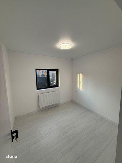 Casă cu 4 camere cu Teren 80 Mp în Blejoi