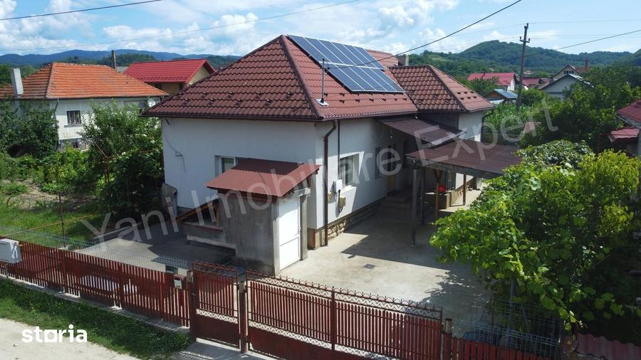 Casă cu 3 camere cu Teren 605 Mp în Albești