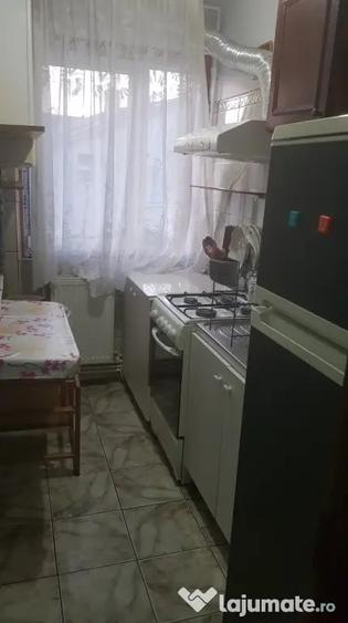 Apartament cu 2 camere nedecomandat în Central