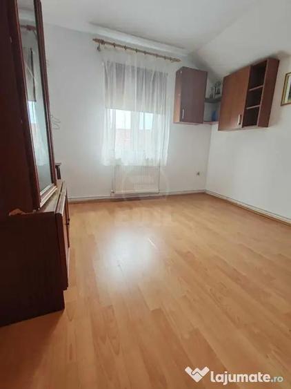 Casa tip Triplex,zona Cuza Voda,comision 0!! - 2