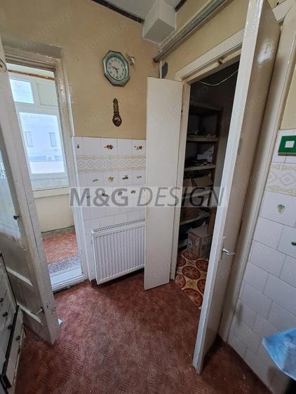 Apartament cu 3 camere decomandat în Spitalul Județean