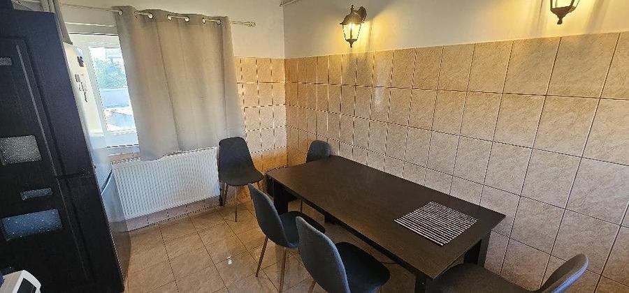 Garsonieră decomandată în Sud