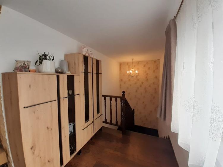 Casă cu 3 camere cu Teren 127 Mp în Breazu