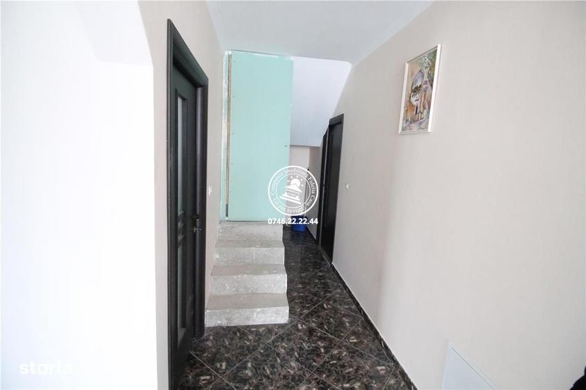 Casă cu 4 camere în Dancu