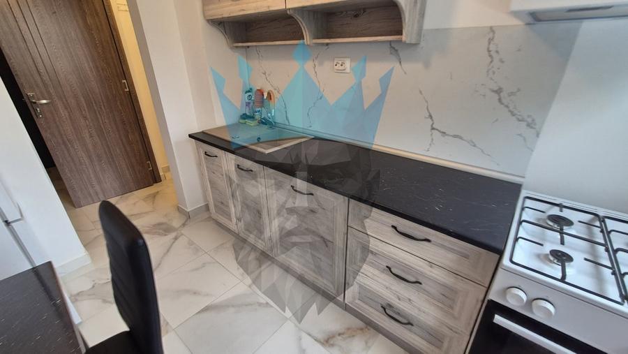 Apartament cu 2 camere semidecomandat, mobilat în Alexandru Obregia