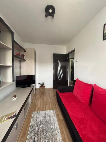 Apartament cu 3 camere decomandat, mobilat în Nord-Est