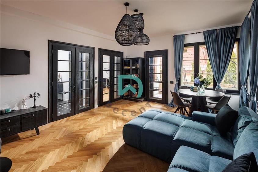 Apartament cu 4 camere decomandat în Centrul Istoric