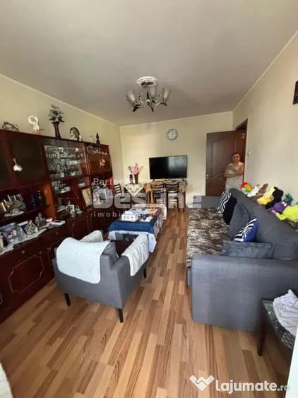 Apartament cu 3 camere decomandat în Timișoara