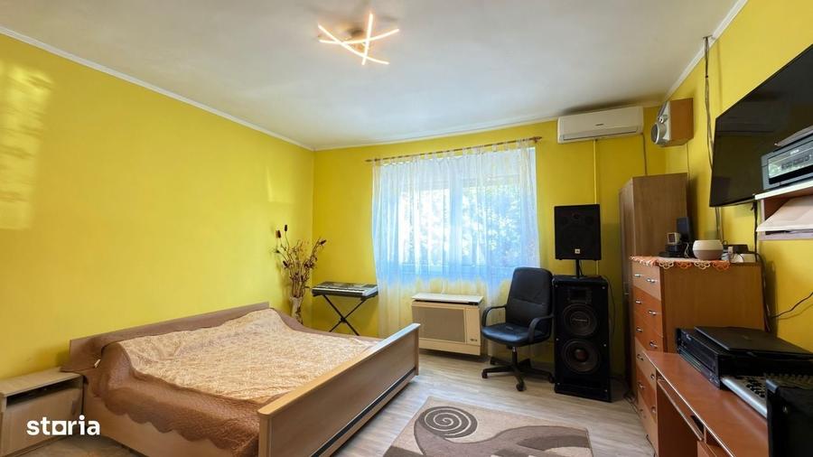 Casă cu 4 camere în Foieni