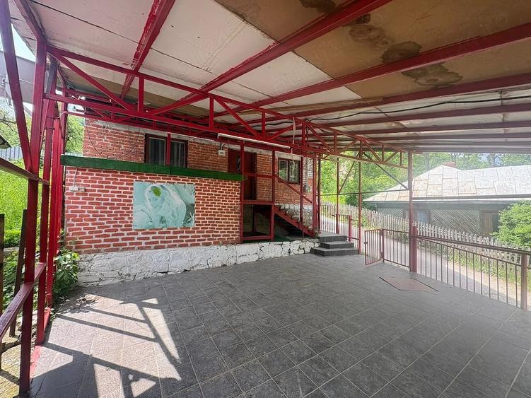 Casă cu Teren 285 Mp în Lunca Mare