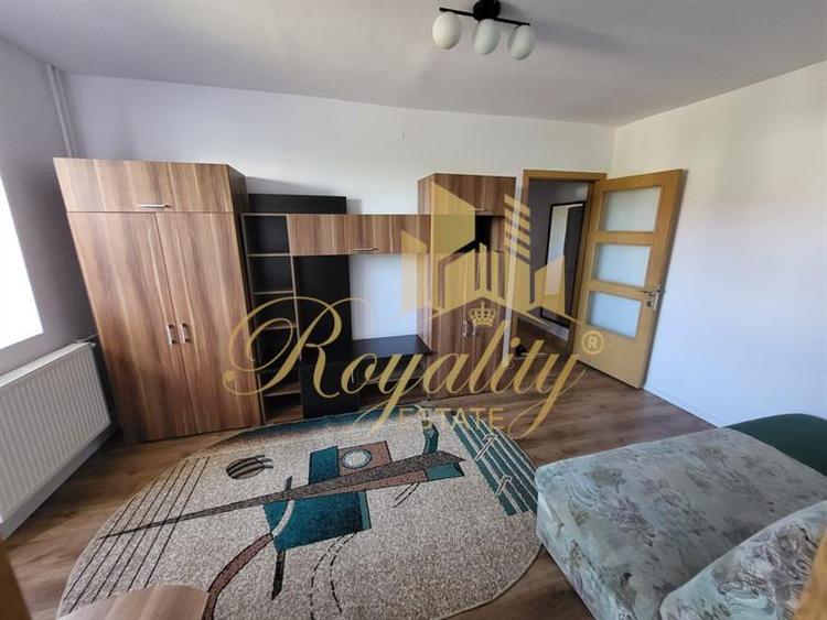 Apartament cu 2 camere nedecomandat, mobilat în Olimpia-Stadion