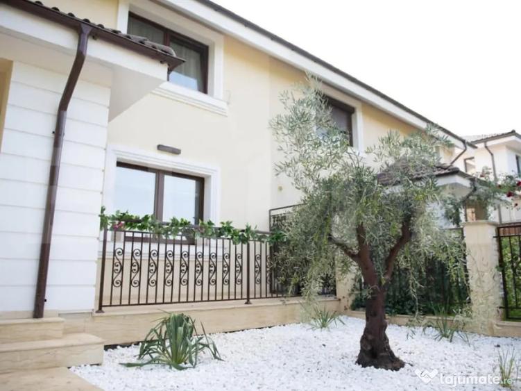 Casă cu 5 camere cu Teren 700 Mp în Borhanci