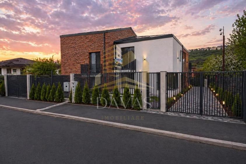 Casa cuplată de vânzare | Dezmir | 180mp utili | Teren 300mp - 2