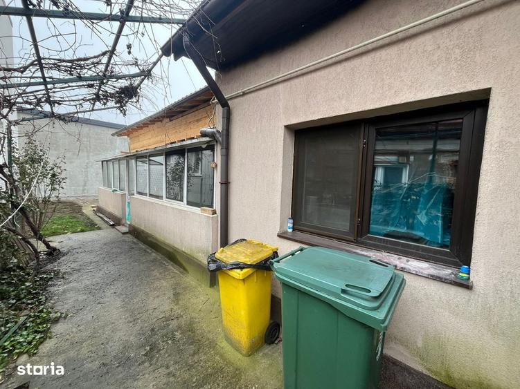Casă cu 4 camere în Chitila