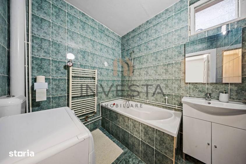 Casă cu 5 camere cu Canalizare în Borhanci