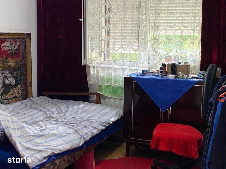 Apartament cu 3 camere decomandat în Zorilor