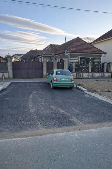 Casă cu 3 camere în Rontău