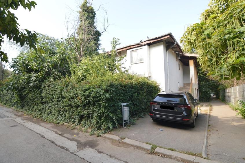 Garsonieră decomandată în Baba Novac
