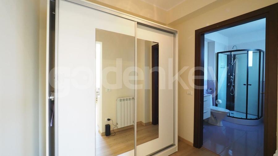 Casă individuală cu 6 camere cu Canalizare în Pipera